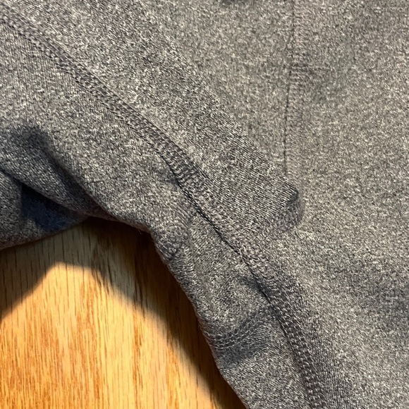 All in Motion Gray Capris - Picture 4 of 10